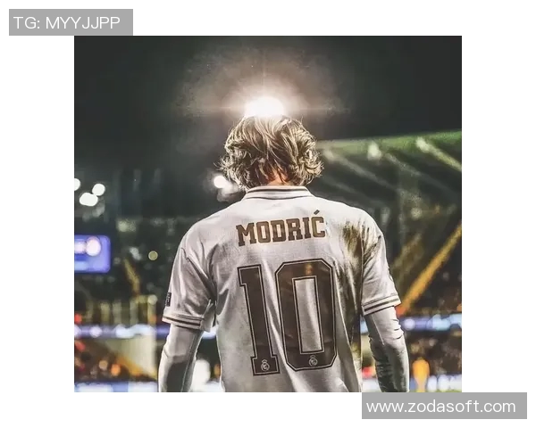 足球明星头像最火女神揭晓她的魅力与球场风采引发热议 足球明星头像最火女神揭晓她的魅力与球场风采引发热议